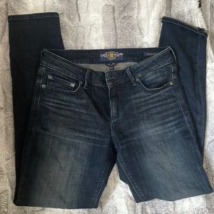 Lucky Lolita skinny